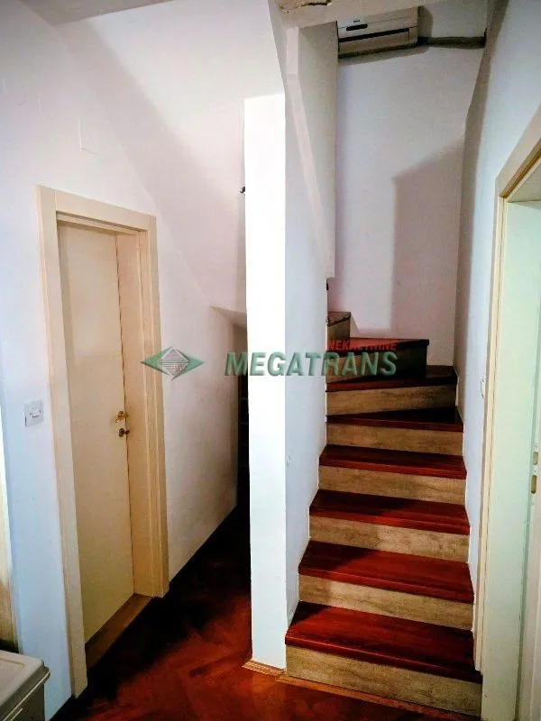 Izdavanje, trosoban stan, 80m², Adamovićevo Naselje, Novi Sad Sve Podlokacije