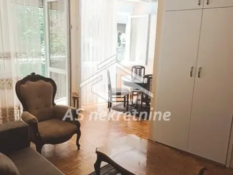 Rent, two bedroom apartment, 48m², Kalenić Pijaca, Vračar Sve Podlokacije - image 5
