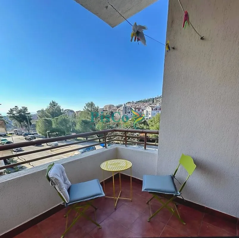 Izdavanje, dvosoban stan, 83m², Zagorič, Podgorica