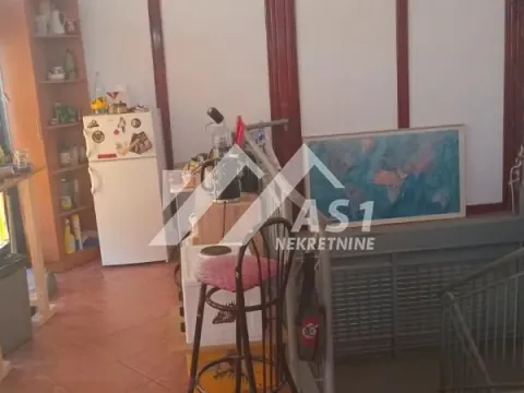 Izdavanje, poslovni prostor, 300m², Novi Sad Sve Podlokacije, Novi Sad - image 6