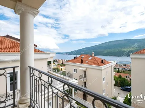 Sale, three bedroom apartment, 125m², Đenovići, Herceg Novi