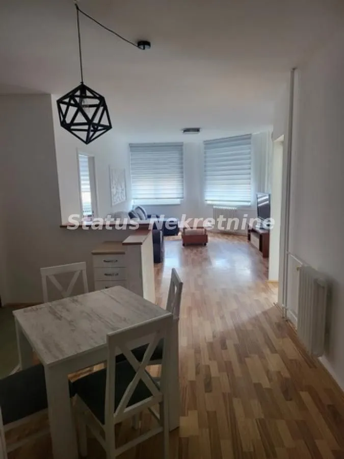 Izdavanje, dvosoban stan, 67m², Bulevar Oslobodjenja, Novi Sad Sve Podlokacije
