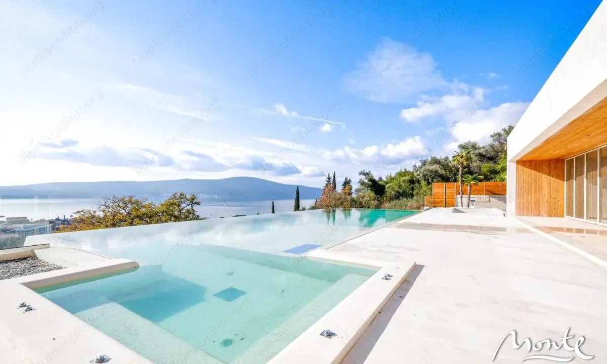 Sale, house, 791m², Donja Lastva, Tivat