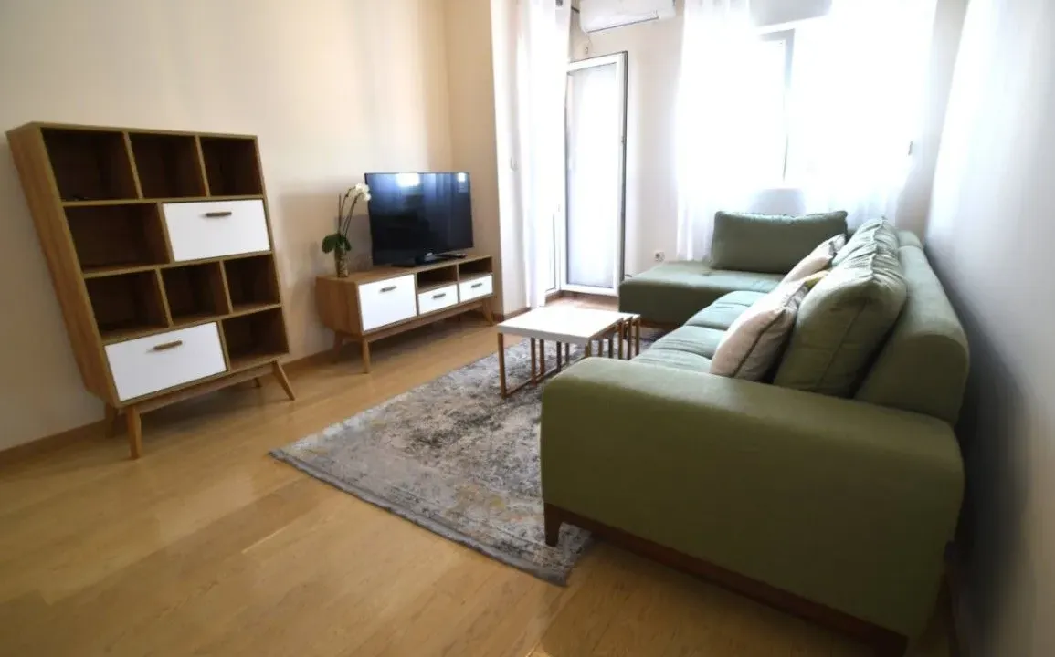 Izdavanje, jednosoban stan, 46m², City Kvart, Podgorica