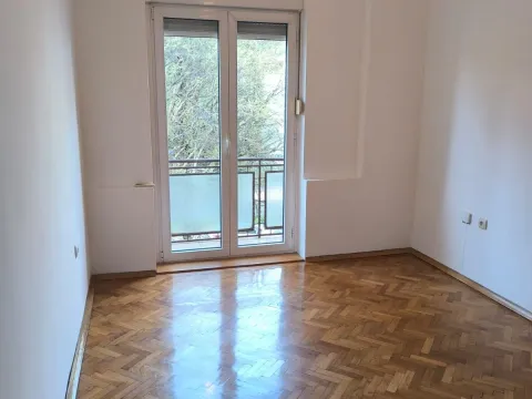 Rent, two bedroom apartment, 45m², Centar, Podgorica - image 1