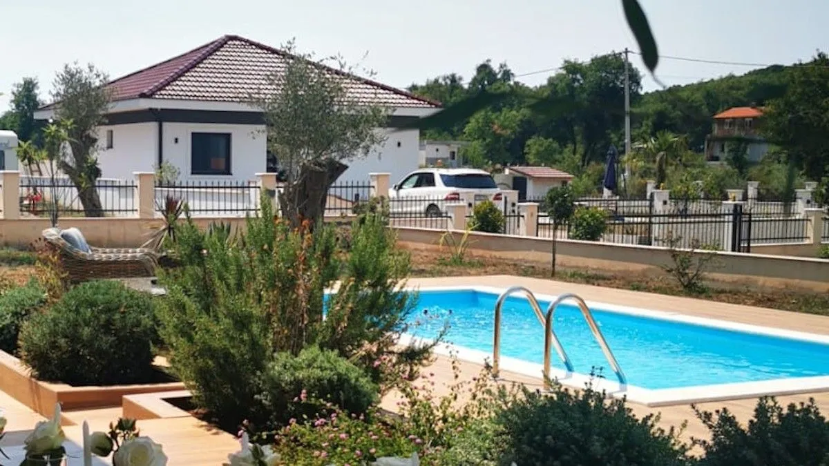 Prodaja, kuća, 80m², Lastva Grbaljska, Kotor