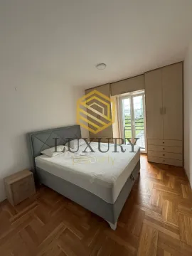 Rent, two bedroom apartment, 56m², City Kvart, Podgorica - image 4