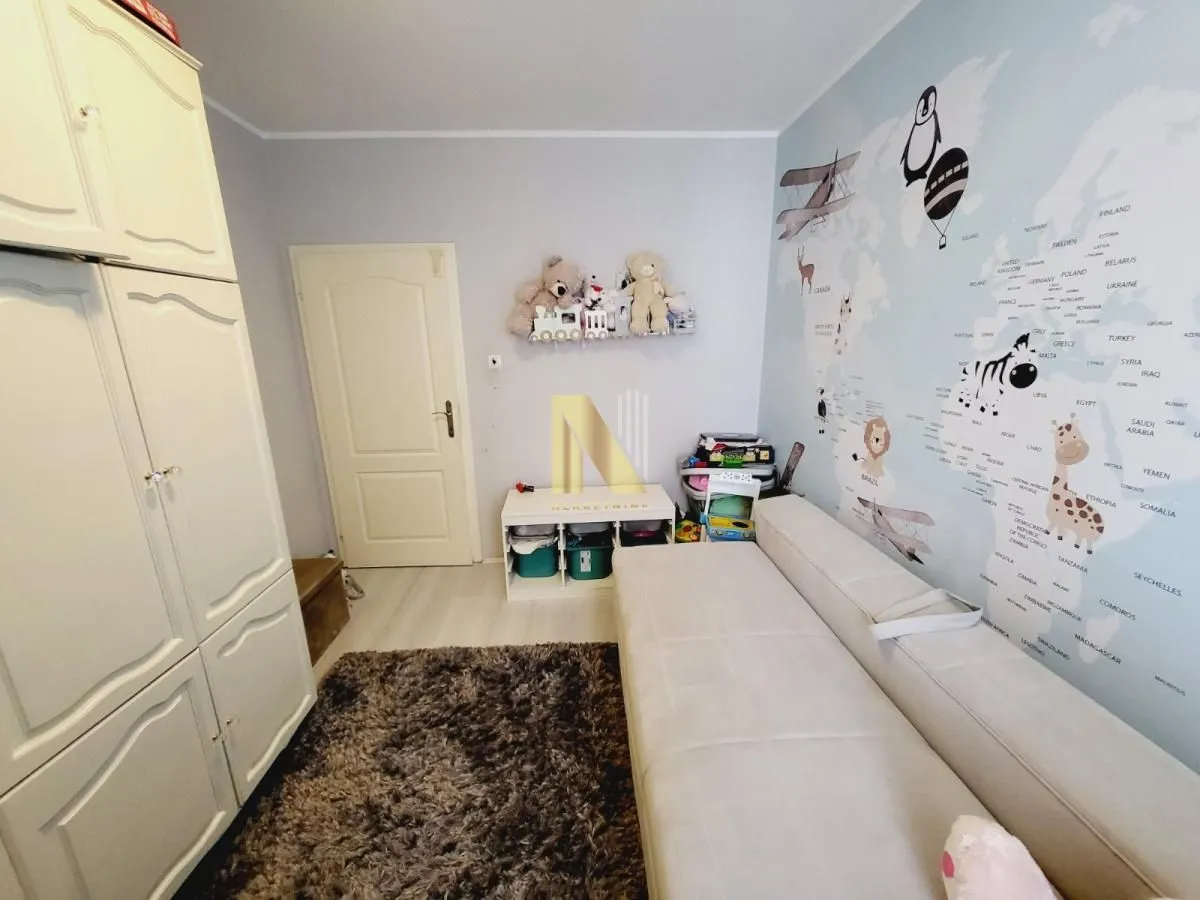 Prodaja, trosoban stan, 70m², Socijalno, Novi Sad Sve Podlokacije