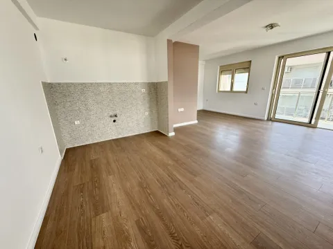 Prodaja, jednosoban stan, 58m², Bar, Crna Gora - image 6