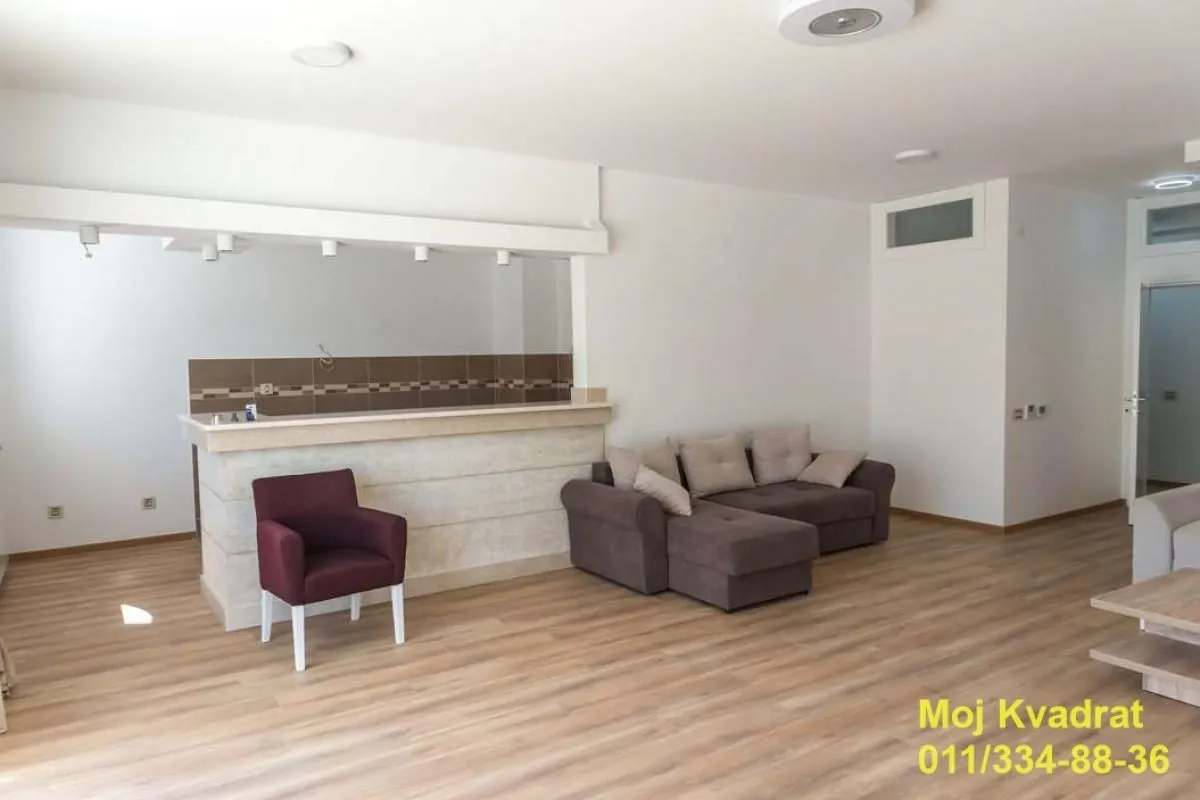 Izdavanje, kuća, 1400m², Savski Venac, Beograd