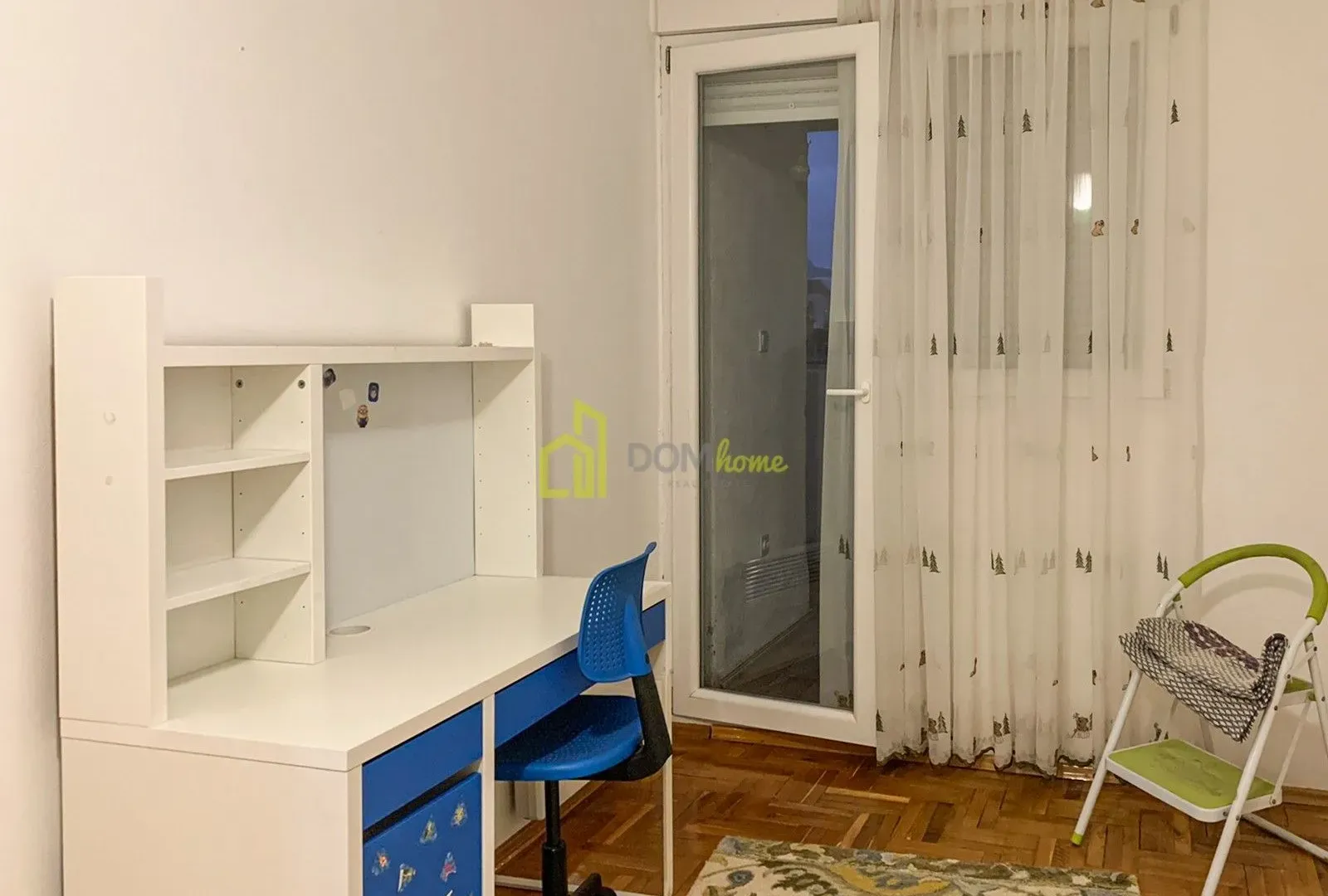 Izdavanje, trosoban stan, 100m², Blok 5, Podgorica
