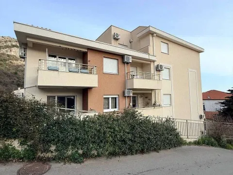 Sale, two bedroom apartment, 63m², Centar, Budva - image 1