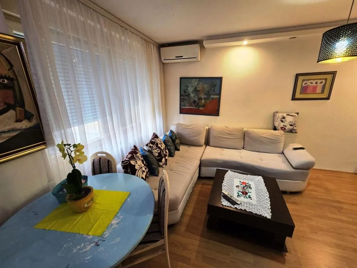 Rent, three bedroom apartment, 66m², Crveni Pevac, Niš