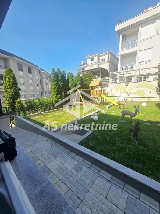 Rent, apartment, 240m², Savski Venac, Beograd