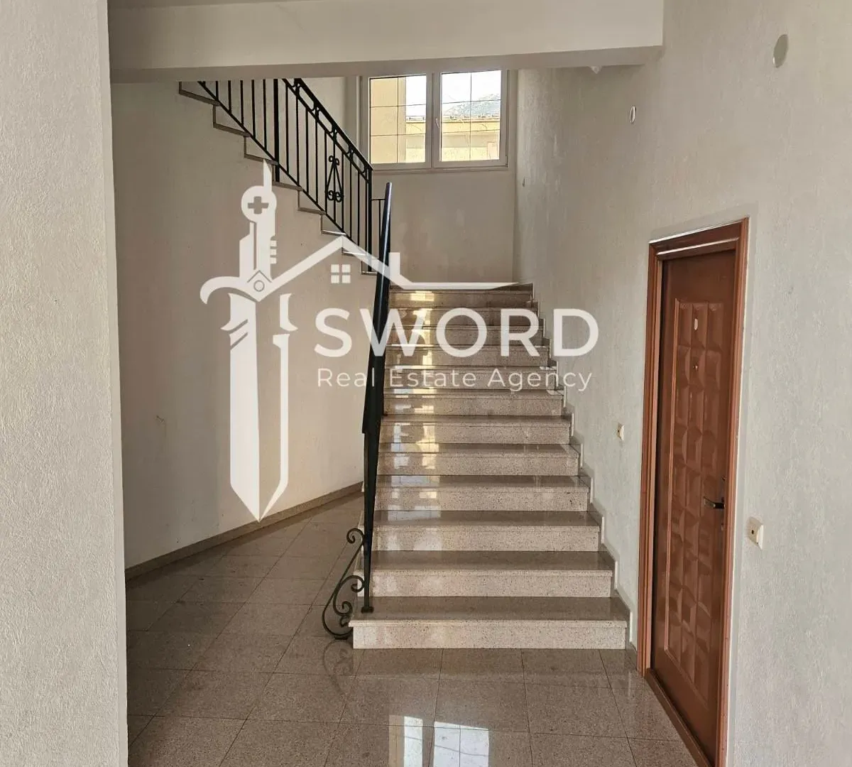 Sale, one bedroom apartment, 60m², Sutomore, Bar