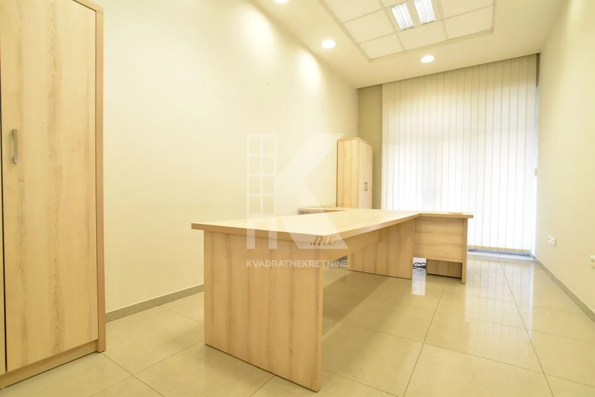 Rent, office space, 155m², Stari Aerodrom, Podgorica