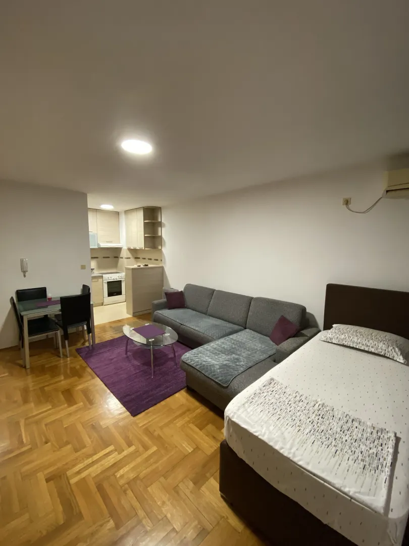 Rent, one bedroom apartment, 35m², Stari Aerodrom, Podgorica