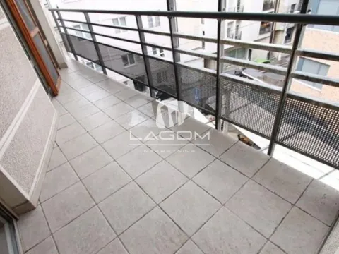 Izdavanje, stan, 203m², Vračar Hram, Vračar Sve Podlokacije - image 23