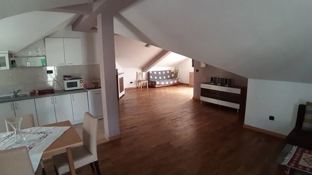 Prodaja, jednosoban stan, 66m², Donja Lastva, Tivat