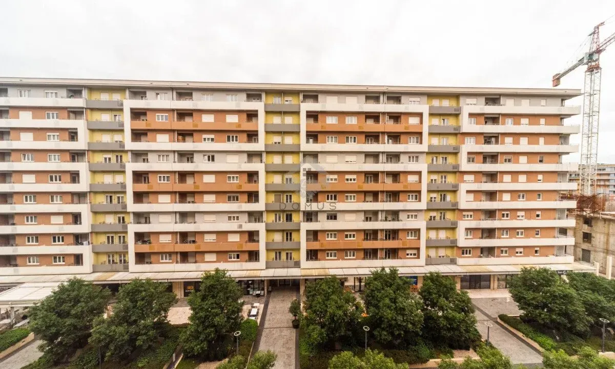 Prodaja, dvosoban stan, 71m², Central Point, Podgorica