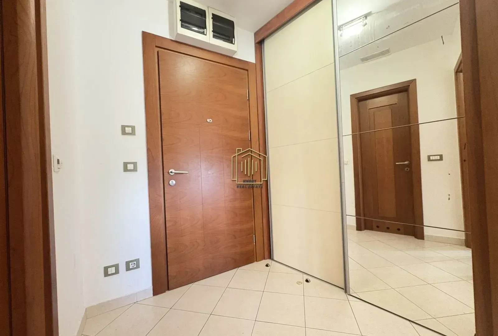 Rent, one bedroom apartment, 40m², Preko Morače, Podgorica