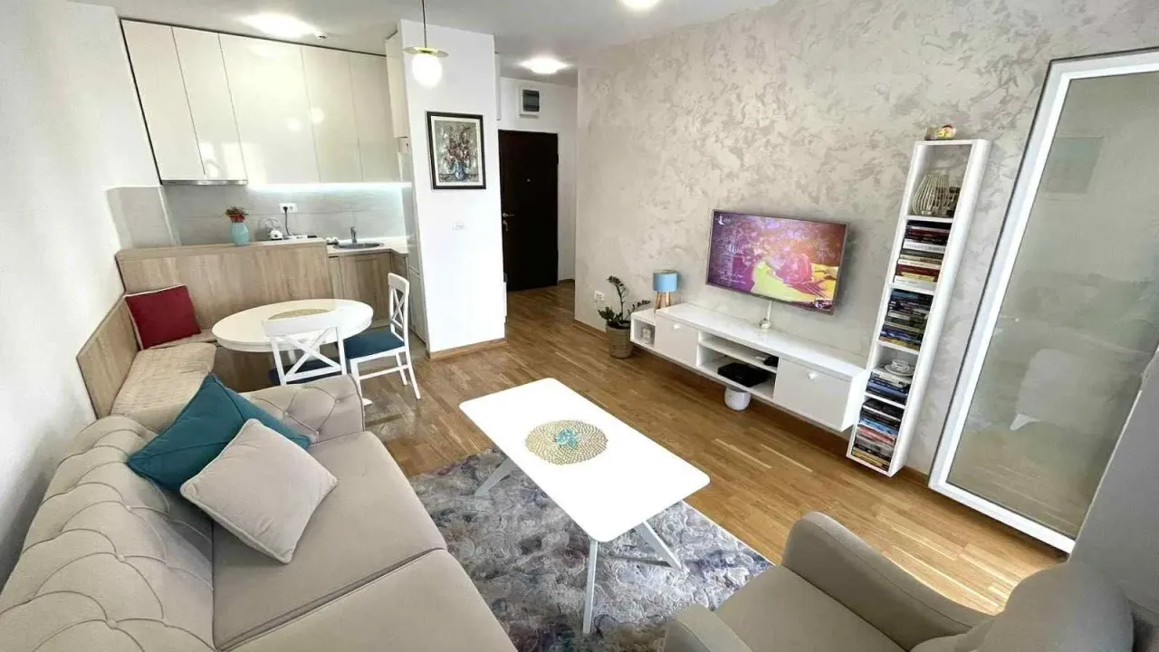 Izdavanje, jednosoban stan, 43m², Zagorič, Podgorica