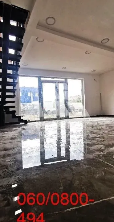 Sale, office space, 77m², Krnjaca, Palilula Sve Podlokacije