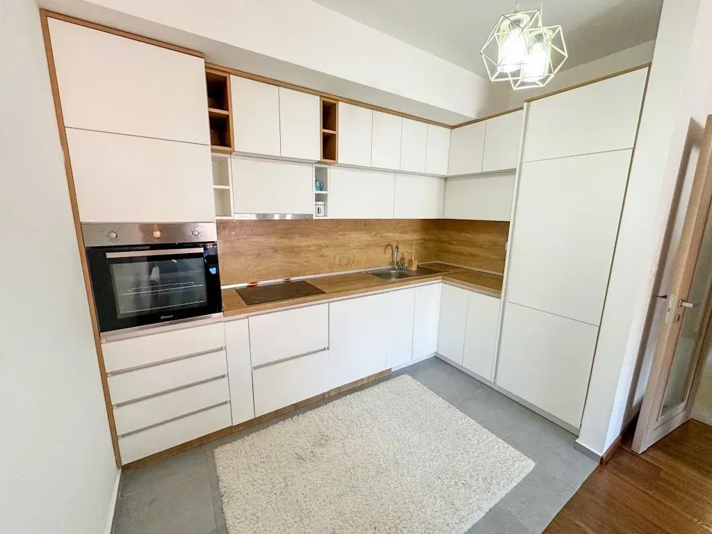 Izdavanje, dvosoban stan, 68m², Master Kvart, Podgorica