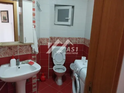 Izdavanje, četvorosoban stan, 95m², Adamovićevo Naselje, Novi Sad Sve Podlokacije - image 10