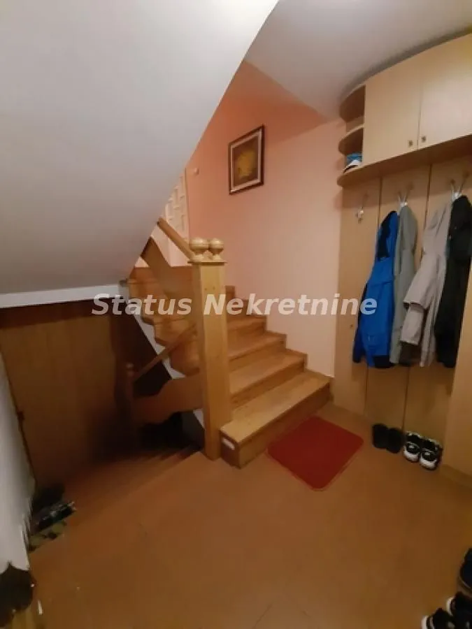 Prodaja, kuća, 348m², Petrovaradin, Novi Sad