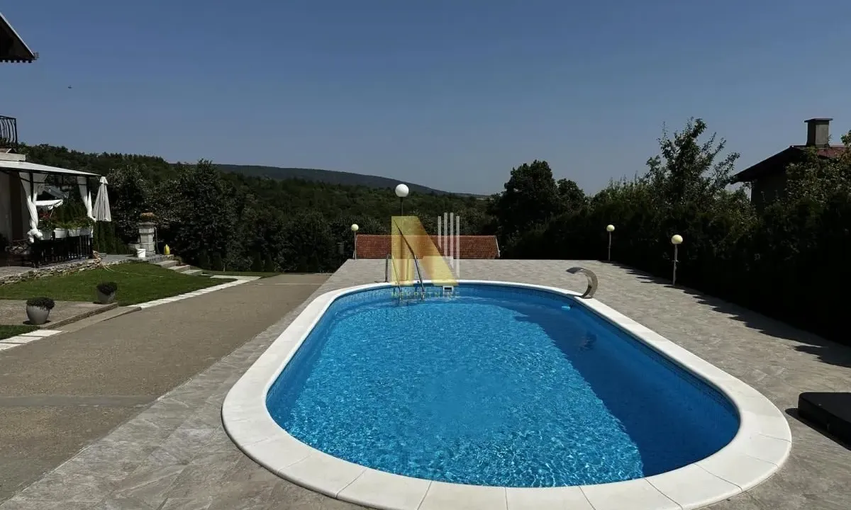 Sale, house, 249m², Krstašice, Irig