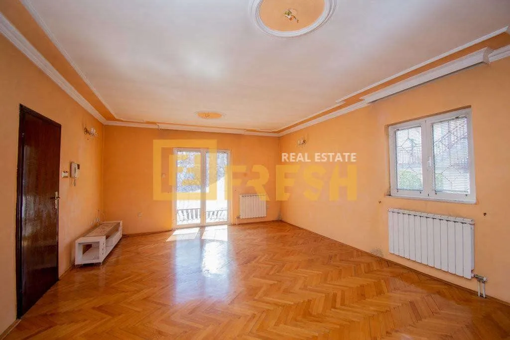 Rent, house, 300m², Zabjelo, Podgorica