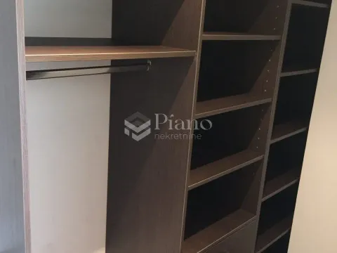 Rent, two bedroom apartment, 166m², Podgorica, Crna Gora - image 5