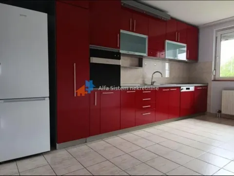 Izdavanje, četvorosoban stan, 125m², Savski Venac, Beograd - image 5