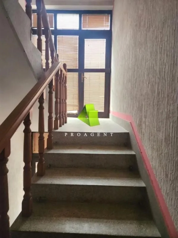 Sale, house, 300m², Ledena Stena, Niš