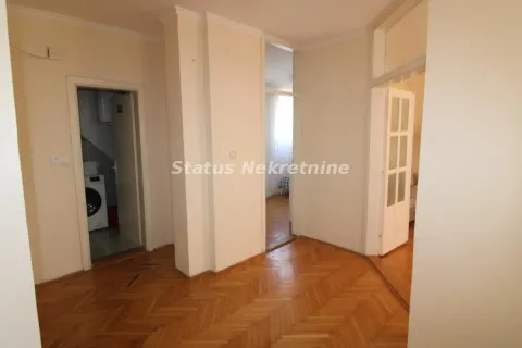 Izdavanje, četvorosoban stan, 75m², Centar, Novi Sad - image 6