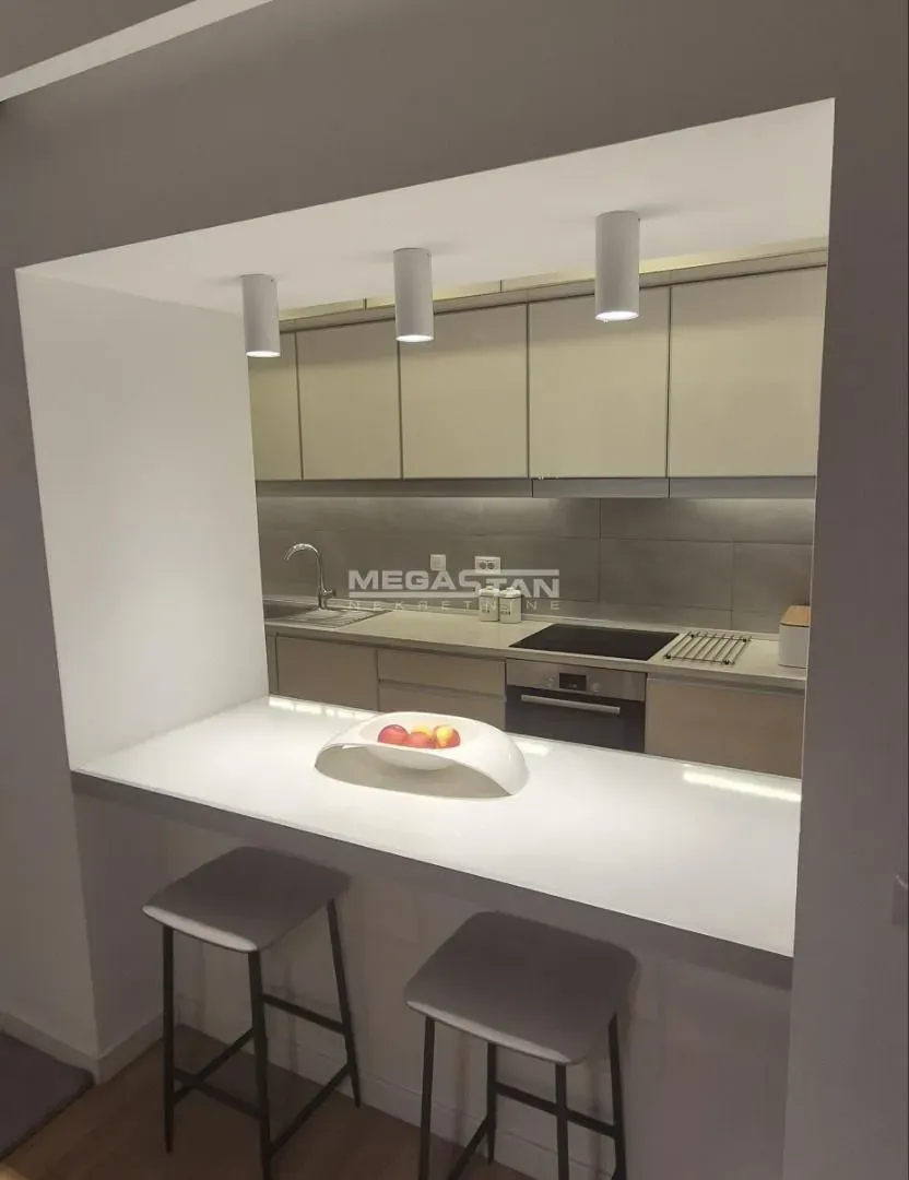 Sale, three bedroom apartment, 83m², Novi Beograd Blok 65, Novi Beograd Sve Podlokacije