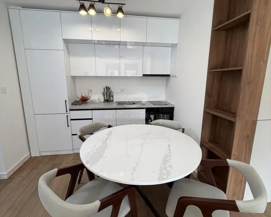 Izdavanje, jednosoban stan, 45m², Lekino Brdo, Voždovac Sve Podlokacije