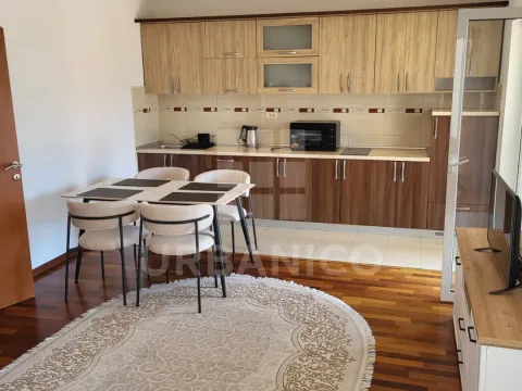 Izdavanje, dvosoban stan, 71m², Igalo, Herceg Novi - image 2