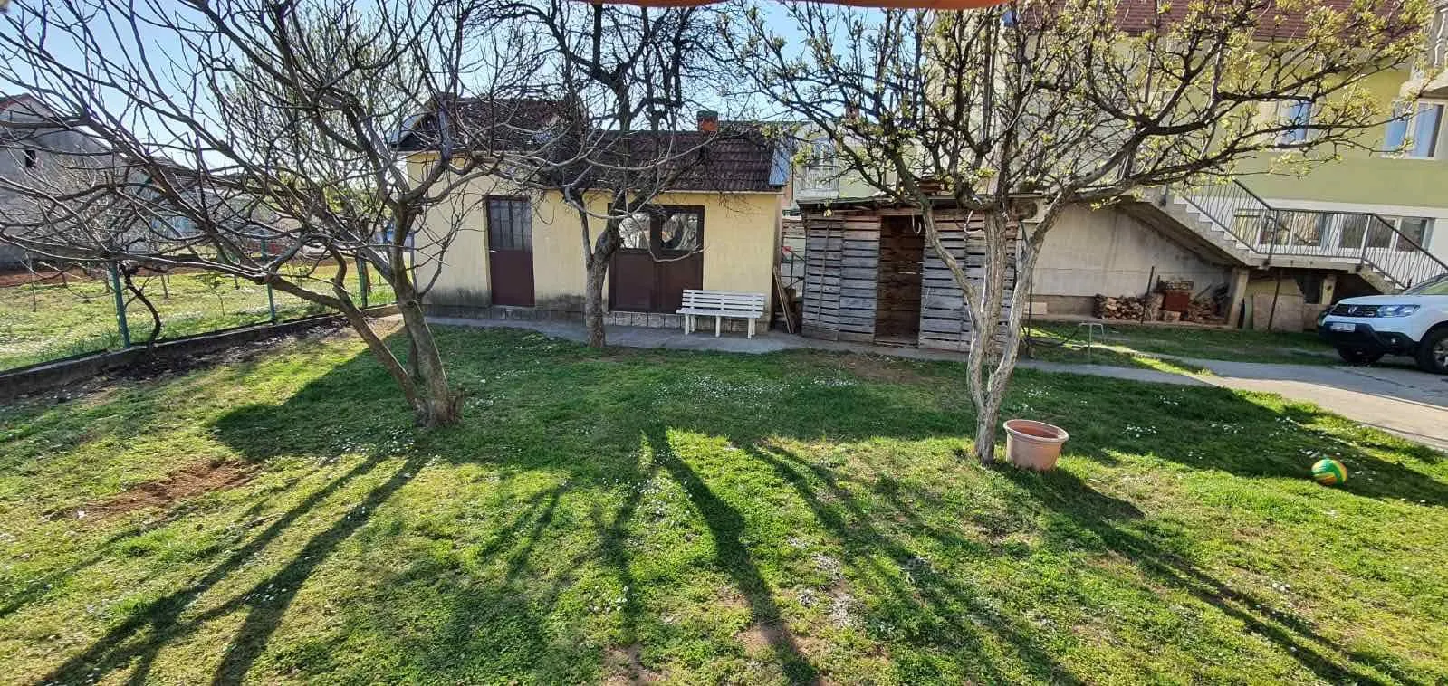 Prodaja, kuća, 270m², Podgorica, Crna Gora