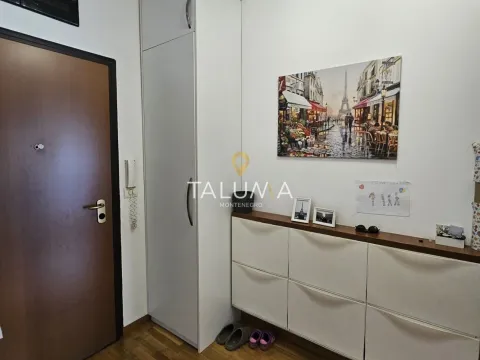 Prodaja, dvosoban stan, 75m², City Kvart, Podgorica - image 13