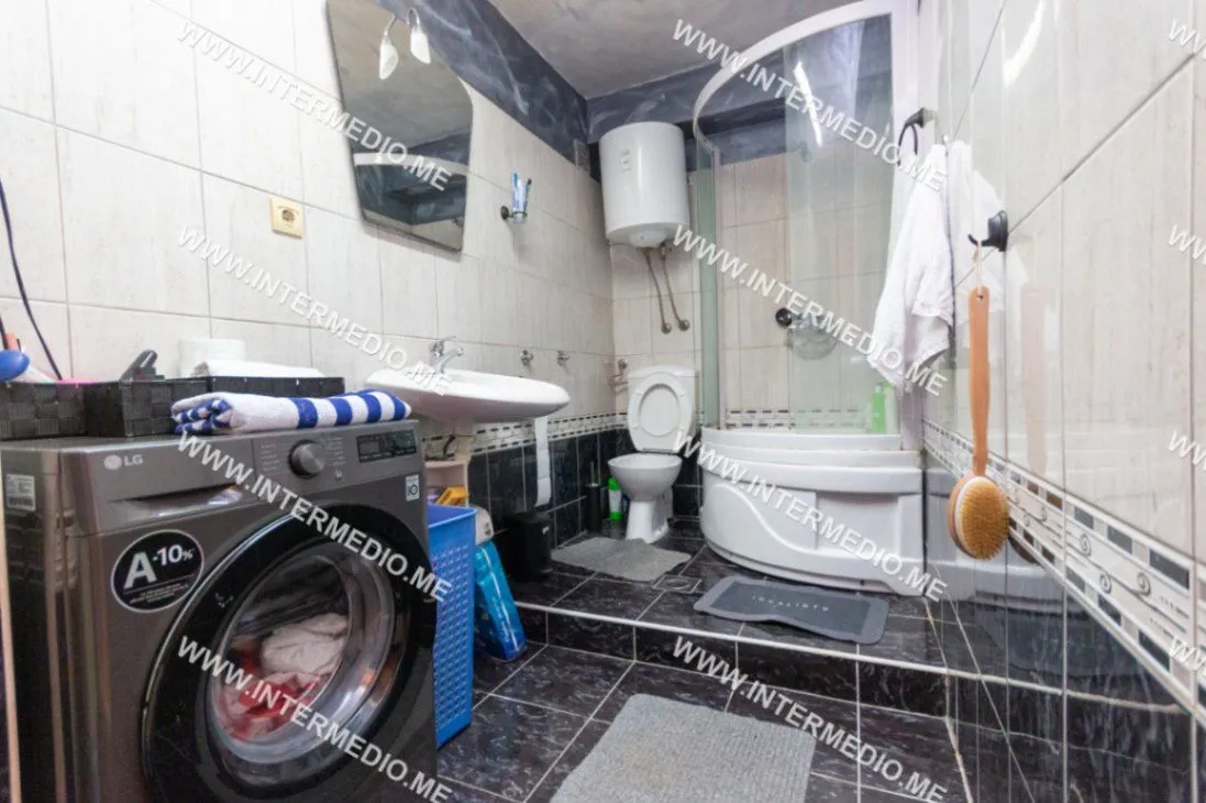 Prodaja, trosoban stan, 112m², Topla, Herceg Novi