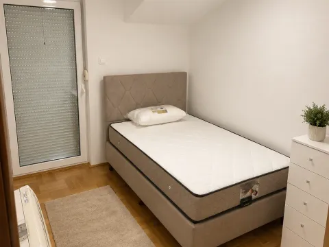 Rent, two bedroom apartment, 72m², Momišići, Podgorica - image 9