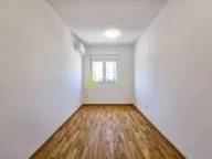 Izdavanje, dvosoban stan, 65m², Stari Aerodrom, Podgorica - image 13