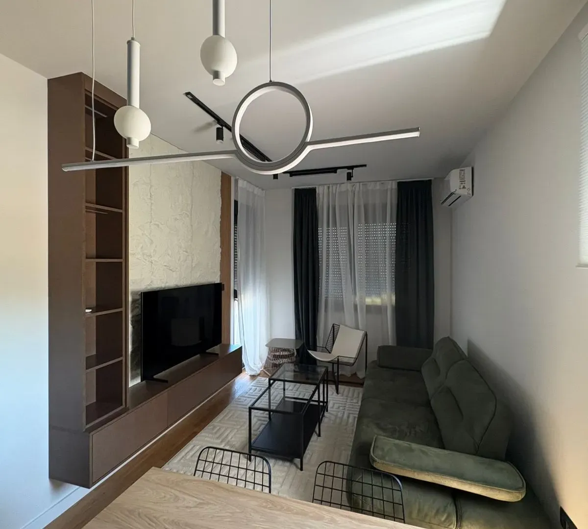 Izdavanje, dvosoban stan, 50m², Zabjelo, Podgorica