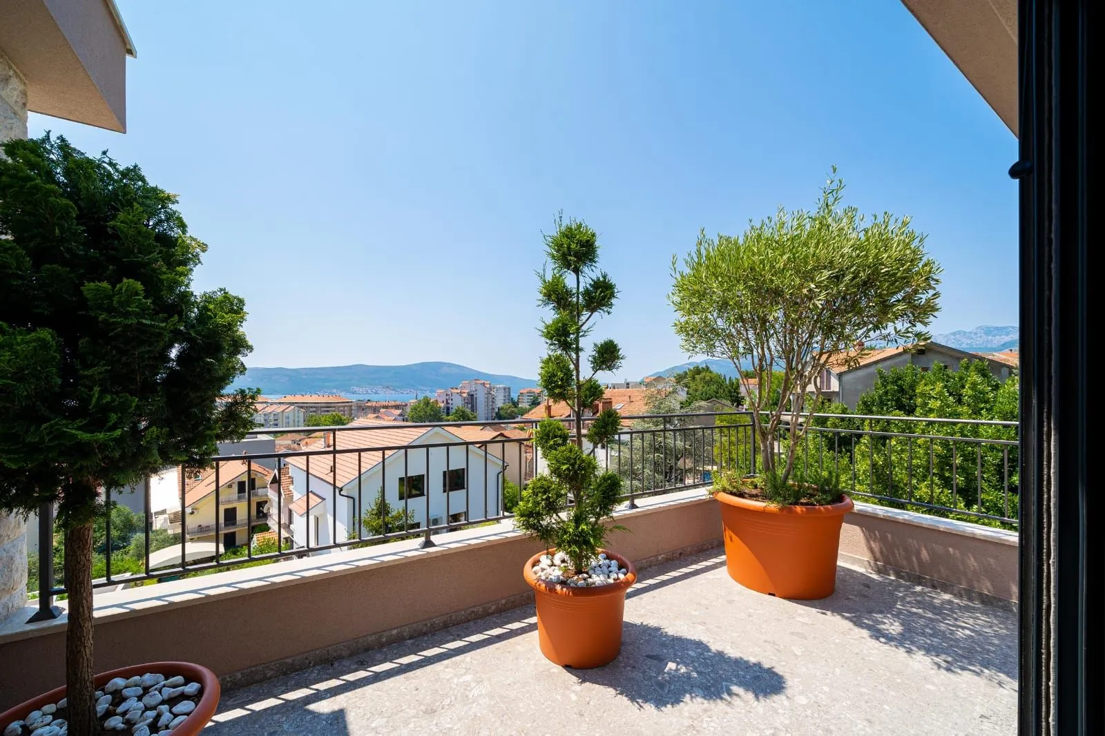 Prodaja, trosoban stan, 77m², Tivat, Crna Gora