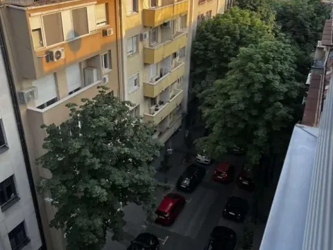 Izdavanje, dvosoban stan, 37m², Vračar Sve Podlokacije, Beograd - image 9