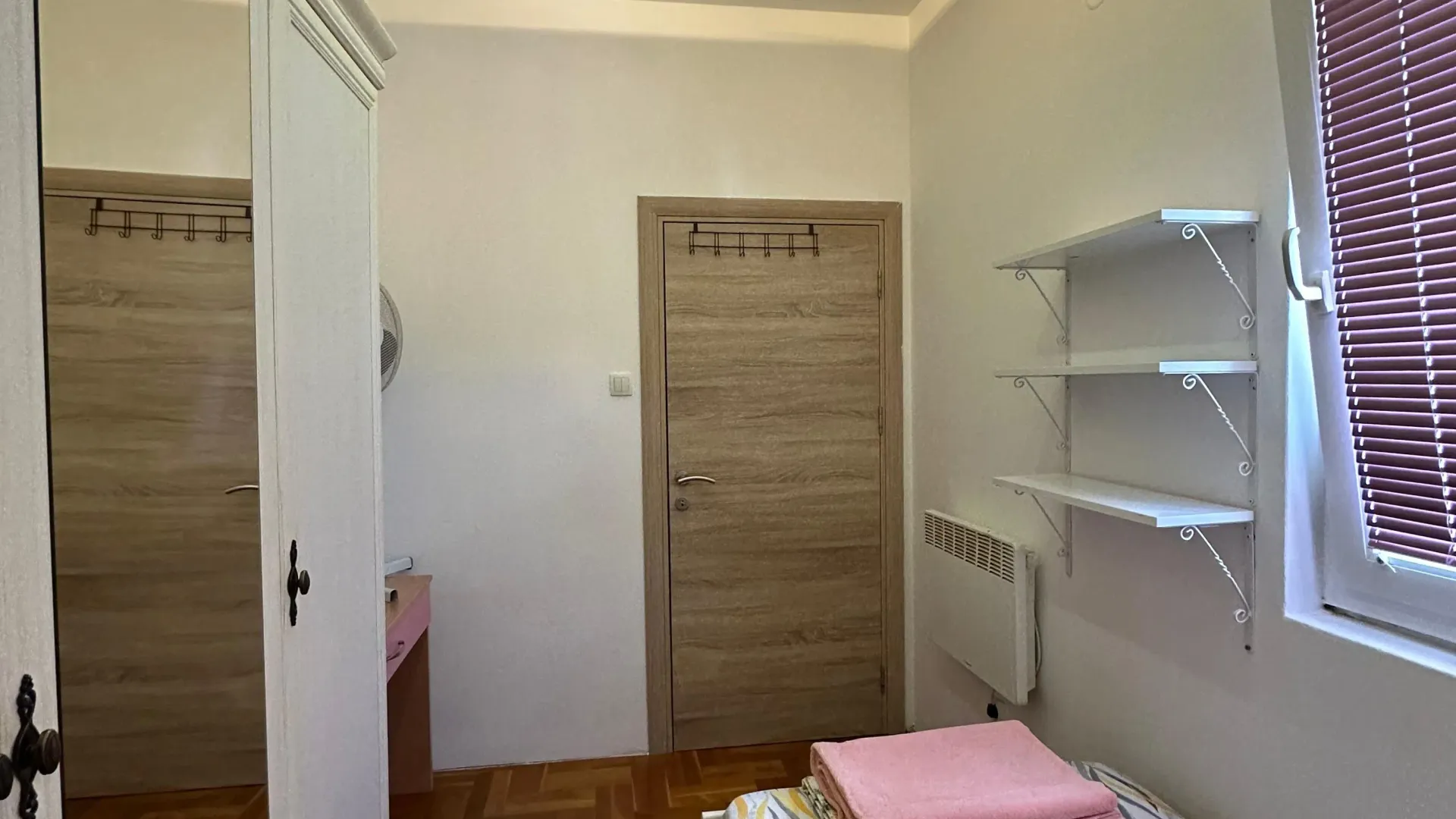 Rent, three bedroom apartment, 70m², Dumidran, Tivat