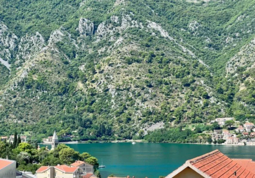 Sale, house, 200m², Dobrota, Kotor
