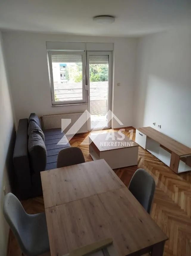 Izdavanje, dvosoban stan, 41m², Nova Detelinara, Novi Sad Sve Podlokacije